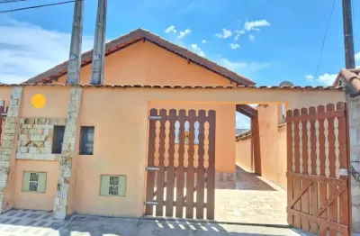 Casa na praia em itanhaém com piscina por r$ 335.000,00