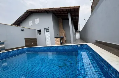 Casa na praia em itanhaém com piscina por r$ 345.000,00