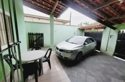 Casa lado a praia a 1300 metros do mar, 2 quartos e area gourmet