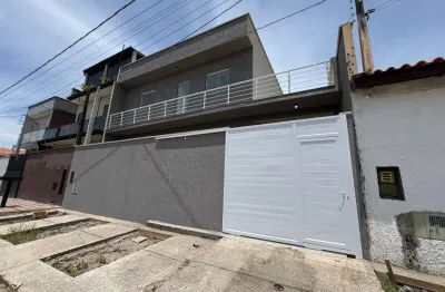 Casa localizada lado praia a 1500 metros do mar, com  2 quartos e area de serviço