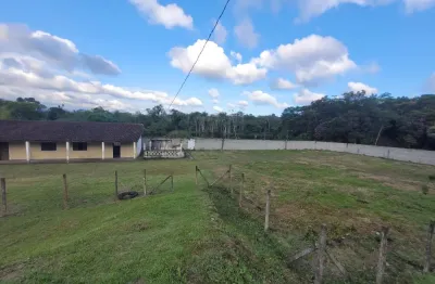 Chácara localizada lado serra ficando a 150 metros do asfalto