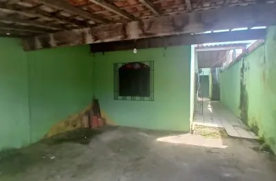 Casa com 2 quartos, vaga para 2 automóveis com 150,00 m² de area total