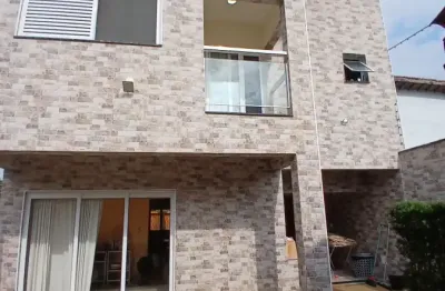 Casa localizada lado praia no Cibratel 1, Itanhaém, a 200 m do mar, com 2 dormitórios sendo 1 suíte, 1 banheiro, 1 sala, 1 cozinha e 2 vagas de garagem – Escritura