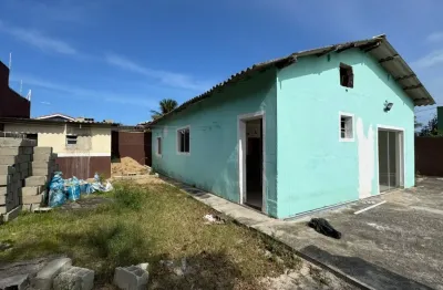 Casa localizada lado praia em Itanhaém, com 2 quartos, sem suíte – Escritura.