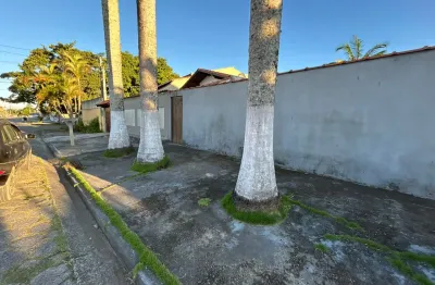 Terreno localizado lado praia a 550 metros do mar em rua calçada - Escritura