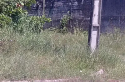 Terreno com 1.390m² de área total, no bairro jardim umuarama