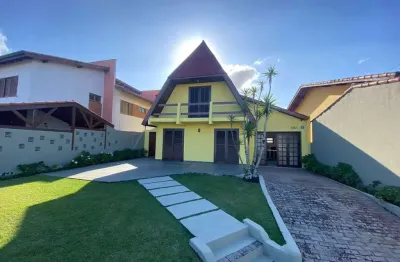 Casa frente mar com 4 quartos e edícula em itanhaém.