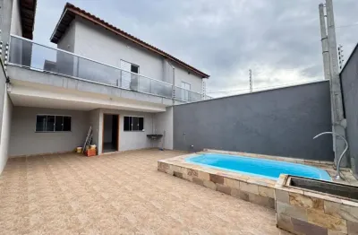 Casa à 100m do mar com 4 quartos e piscina em itanhaém - r$ 670.000,00.