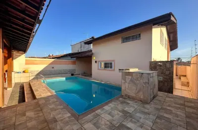 Casa na praia com piscina e 5 quartos em itanhaém - r$ 700.000,00.
