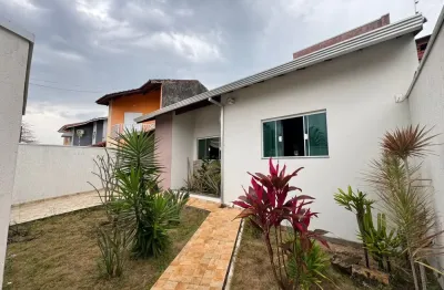 Casa à 200m do mar com área gourmet e edícula, bairro balneário josedy