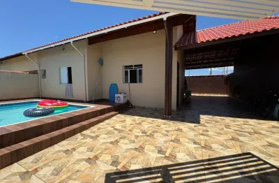 Casa com piscina e área gourmet, no bairro cibratel 2, em itanhaém