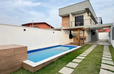 Casa à venda com dois andares, piscina e área gourmet, no bairro cibratel 2