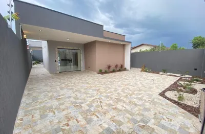 Casa à venda com piscina e área gourmet, no bairro jardim regina