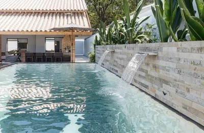 Casa à 800m do mar com piscina e área gourmet, no bairro bopiranga