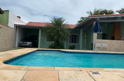 Casa à 750m do mar com piscina e área gourmet, no bairro jardim grandesp