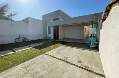Casa à 400m do mar com piscina e churrasqueira, no bairro tupy