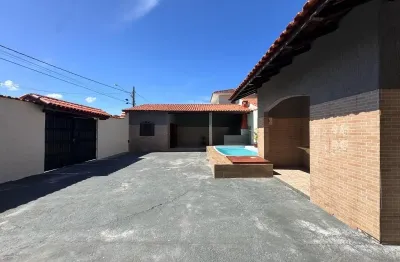 Casa à 500m do mar com piscina e área gourmet, no bairro cibratel 2