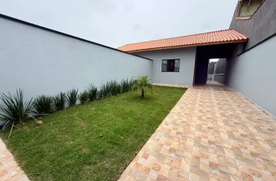 Casa à venda com 180m² de área total e com 3 quartos, em peruíbe.