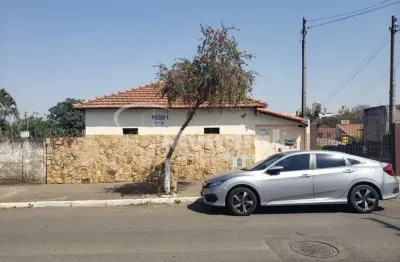 Casa com 3 quartos à venda na duque de caxias, 128, vila félix, laranjal paulista por r$ 350.000