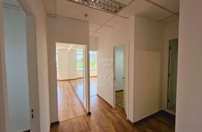 Sala comercial com 5 salas para alugar na Alameda Rio Negro, --, Alphaville, Barueri
