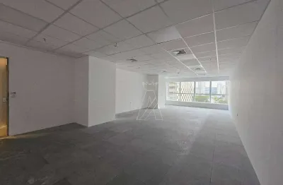 Sala comercial com 1 sala para alugar na Avenida Copacabana, --, Alphaville, Barueri