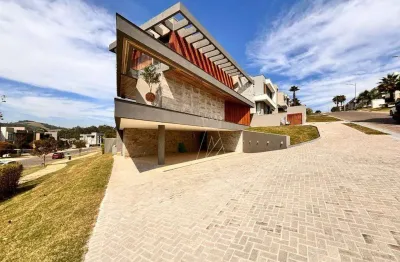 Casa em condomínio fechado com 4 quartos à venda na Rua Luberon, --, Tamboré, Santana de Parnaíba