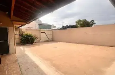 Casa com 2 quartos à venda na Rua Antônio Latorre, Vila Viotto, Jundiaí
