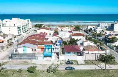 Casa com 3 quartos à venda na Avenida Paranaguá, 9904, Balneário Caravelas, Matinhos