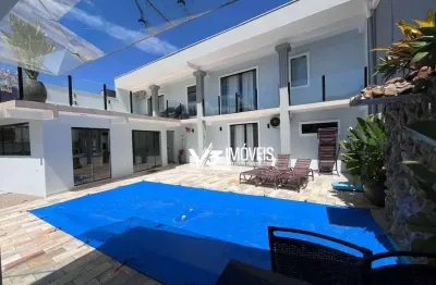 Sobrado com 3 dormitórios à venda, 252 m² por R$ 1.590.000,00 - Bom Retiro - Matinhos/PR