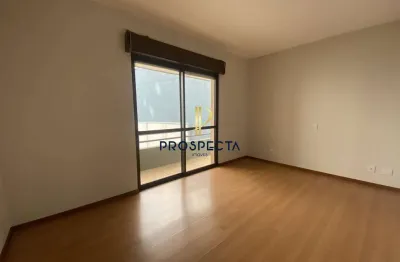 Excelente apartamento próximo ao parque dos macaquinhos com 2 dormitórios, sacad