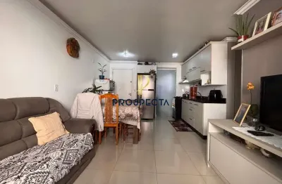 Apartamento com 02 dormitórios semimobiliado - ótima localização  no bairro char