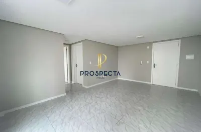 Apartamento a venda de 02 dormitórios com sacada no bairro vila verde em caxias