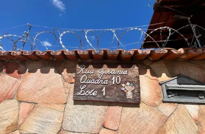 Lindo sobrado, vista exuberante, lote 458m2, jardim, 3 quartos, suite, financia! pirenópolis-go