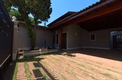 Casa com 4 quartos à venda na Rua Treze de Maio, Centro, Araras