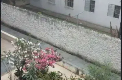 Apartamento à venda em carapicuíba-sp, conj. habitacional pres. castelo branco: 2 quartos, 2 salas, 1 banheiro, 1 garagem, 48m².