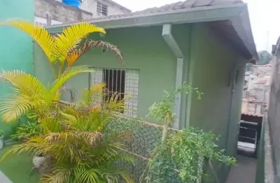 Casa à venda na Avenida Netuno, 48, Jardim Novo Horizonte, Carapicuíba, 125 m2 por R$ 400.000