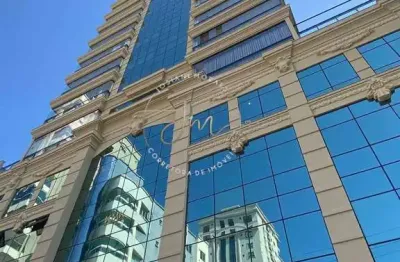 Apartamento com 3 quartos à venda em Meia Praia, Itapema 