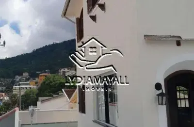 Lmps8954-casa 4 quartos (1 suite) 3 garagens mosela petropolis rj