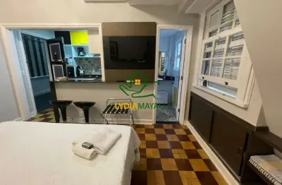 Lm7246 locacao r$ 2.700,00 mais taxas + garagem coberta loft mobiliado totalmente reformado quitandinha petropolis rj