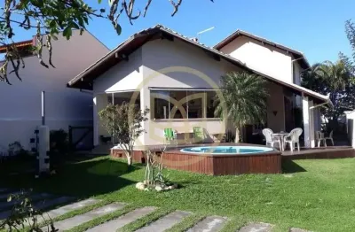 Linda casa, excelente localização - próximo a praia de palmas