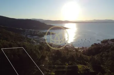 Terreno à venda na Praia de Ganchos de Fora, Governador Celso Ramos 
