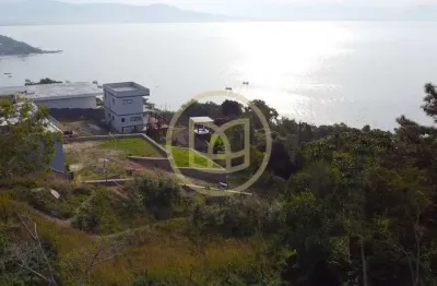 Terreno à venda no Canto dos Ganchos, Governador Celso Ramos 