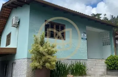 Casa com 2 quartos à venda no canto dos ganchos, governador celso ramos  por r$ 489.000