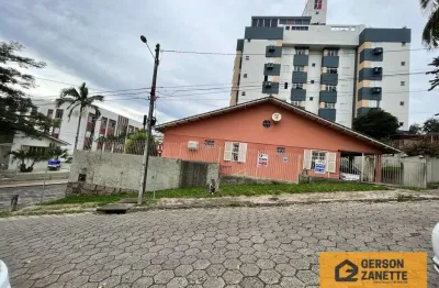 Casa com 3 quartos à venda na Rua Urussanga, Santa Catarina, Criciúma