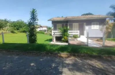 Casa com 3 quartos à venda na Rua Itália, Mina do Toco, Criciúma