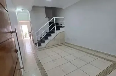 Sobrado para Venda em São Paulo, Vila Tolstoi, 2 dormitórios, 2 suítes, 3 banheiros, 2 vagas