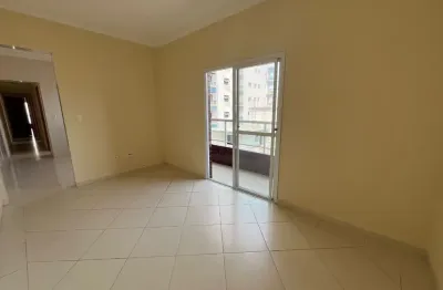 Apartamento com 02 dormitórios,  novo, na vila guilhermina, apenas 300m da praia!!