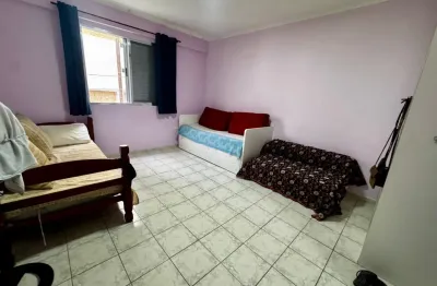 Kitnet porteira fechada, 200m da praia, com 01 vaga, na vila guilhermina!!