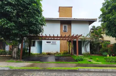 Linda e aconchegante casa com 4/4 em condomínio fechado ao lado do hotel deville em itapuã