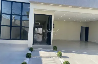 Casa de alto padrão com 3 suítes e piscina no setor faiçalville – 228 m